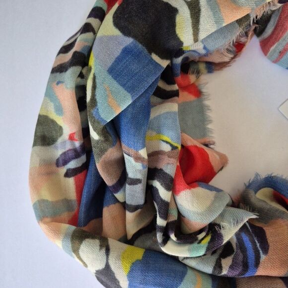 Echo NY Multi Color Abstract 100% Wool Infinity Fringe Scarf Womens 30 x 80 IN - Picture 2 of 8